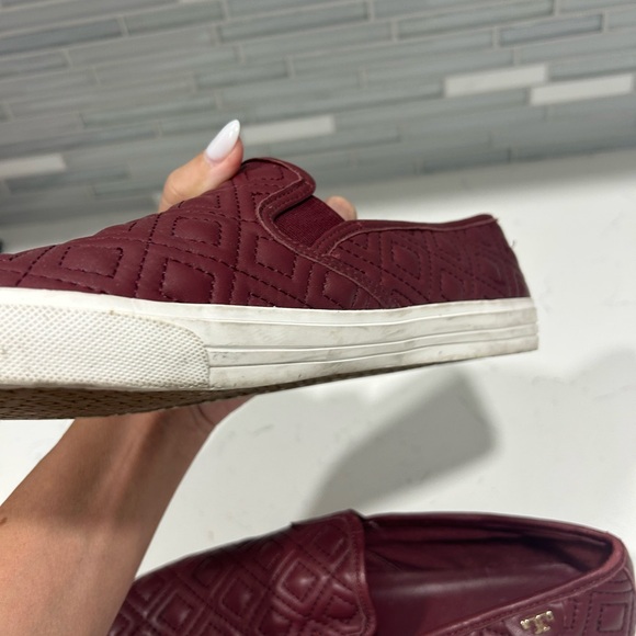 Tory Burch Burgundy Quilted Slip-Ons Size 10.5 - Picture 7 of 9